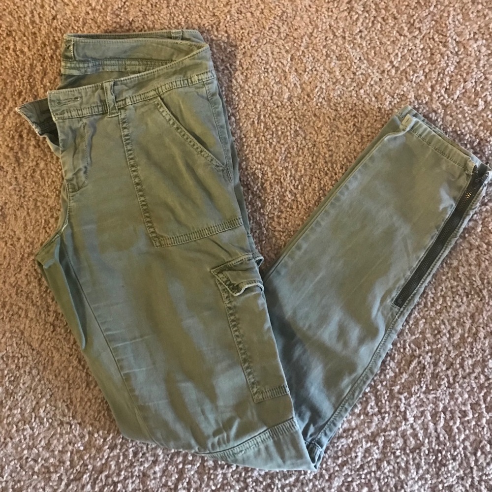 American eagle stretch skinny Cargos